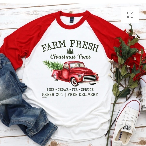 New Christmas Raglan‎ - Picture 1 of 1